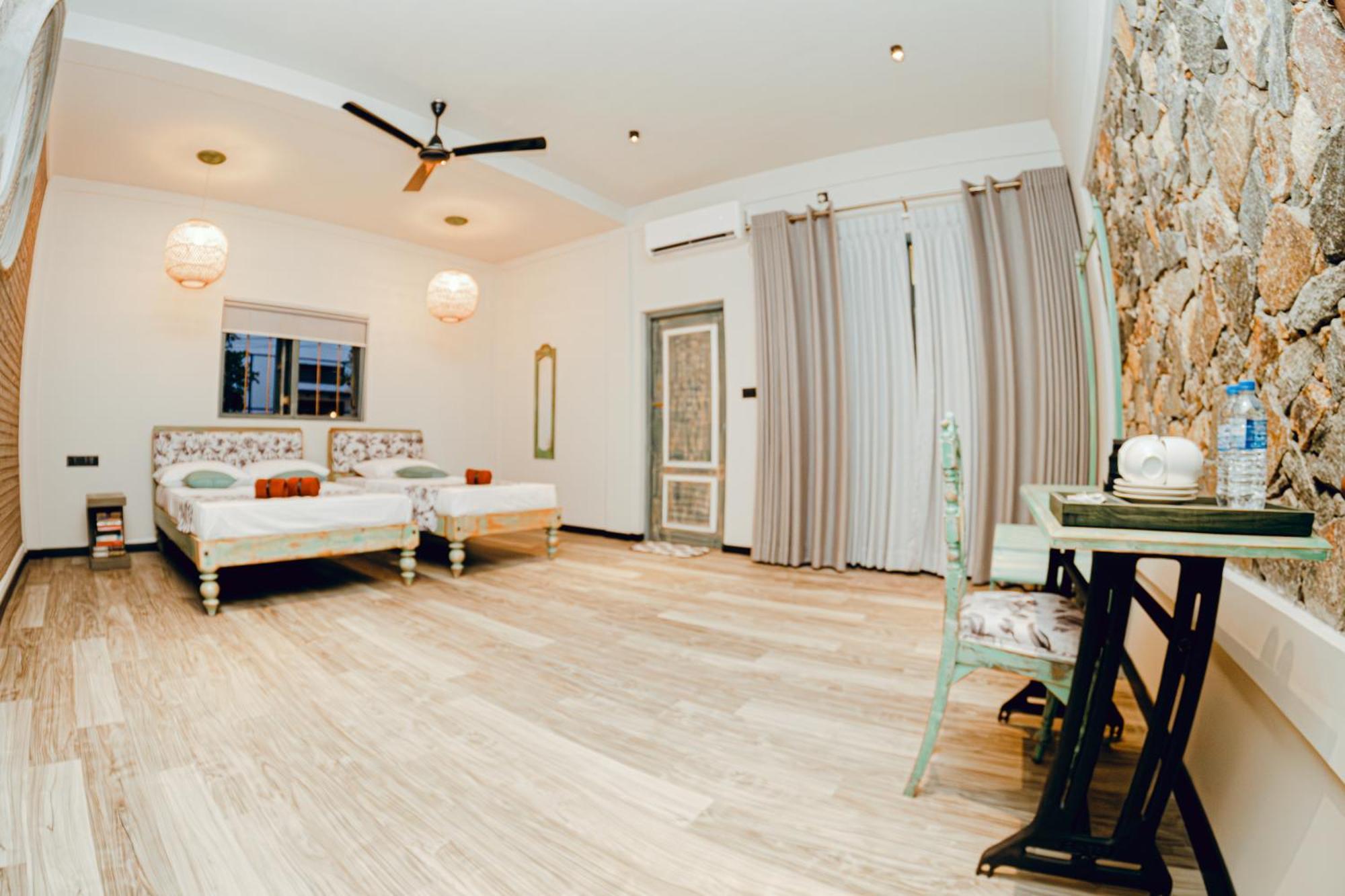 Still Waters Artistry Negombo Luaran gambar